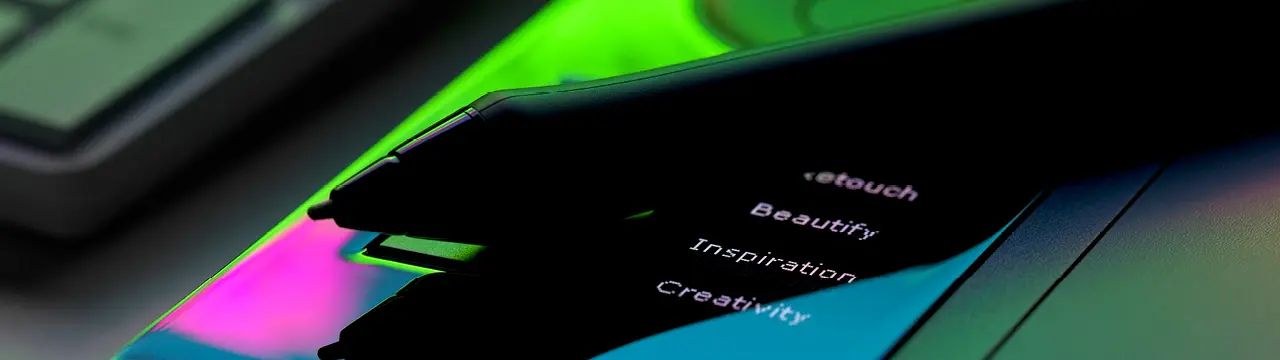 Image d'un stylet sur une tablette graphique